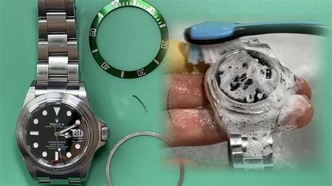 how to replace a bezel on a rolex|how to remove Rolex bezel.